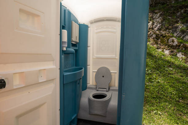 Best Temporary restroom rental  in Newcomerstown, OH